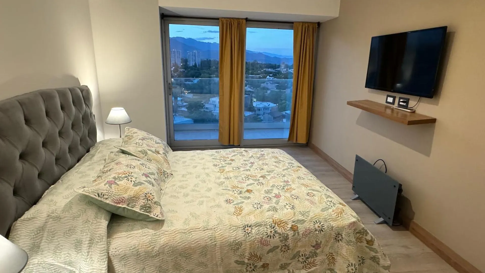 Apartamento Depto Con Vista Increible A La Ciudad Y Cordillera , Con Balcon Mendoza Argentina